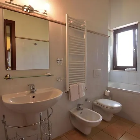 Apartment Sleeps 2 Pool Wifi T764327